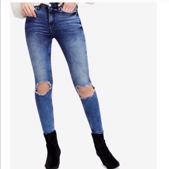 Free People Denim - 🆕 Free People Open Knee Skinny Jeans